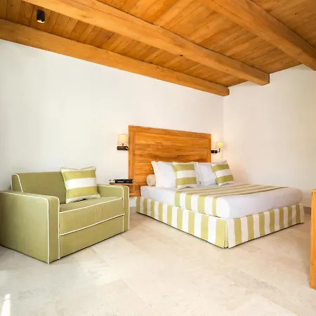 Отель San Michele Relais & 4*