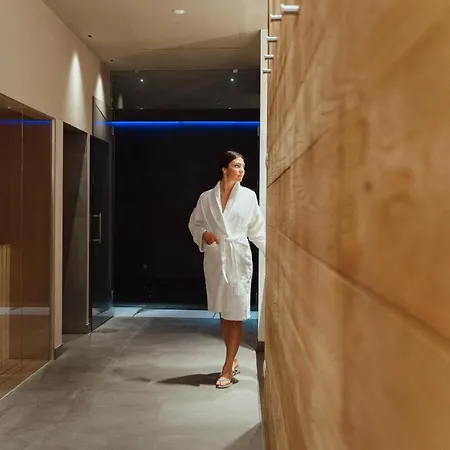 Отель San Michele Relais & 4*